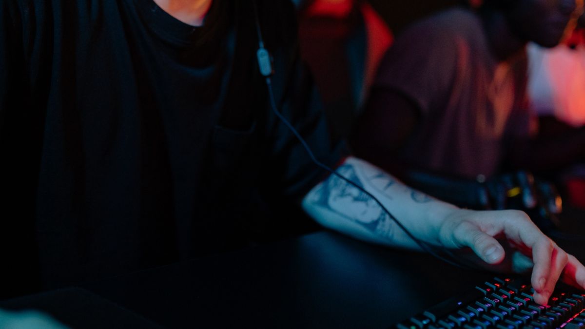 Explotación de día cero: ¿cómo se aprovechan los hackers antes que nadie?