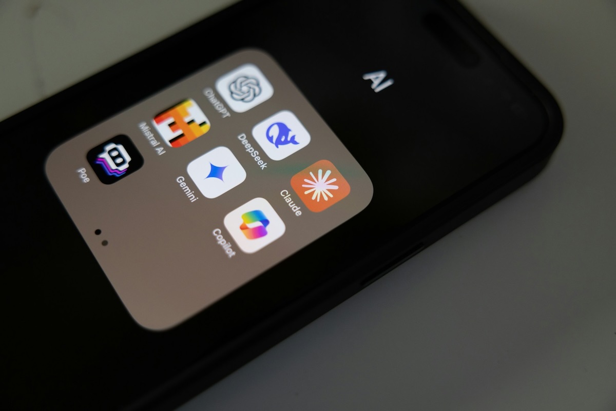 ChatGPT, Copilot, Gemini y Perplexity frente a una enfermedad falsa: un repaso a una experiencia reveladora de los límites de las IA